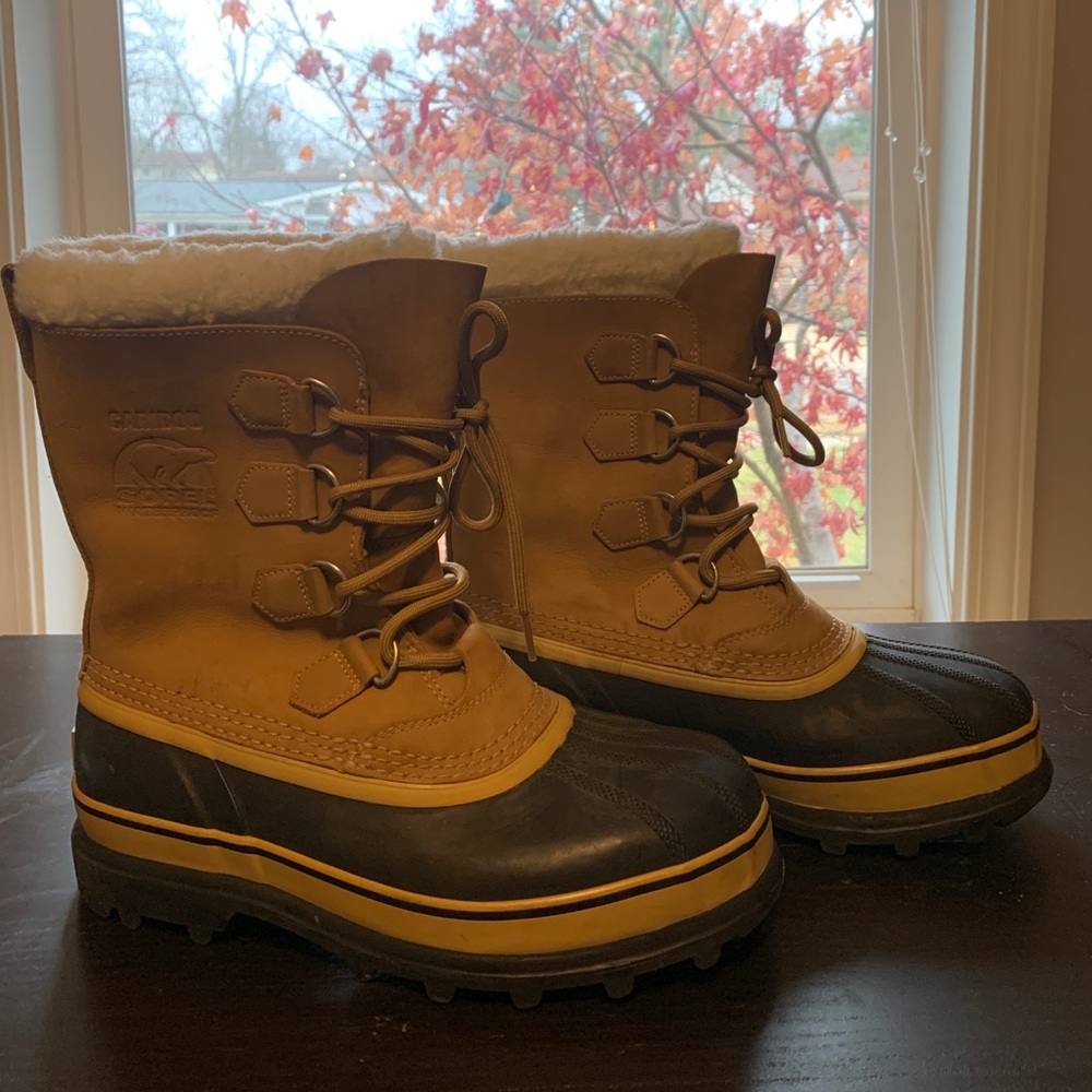 Men’s Sorel Boots, size 9